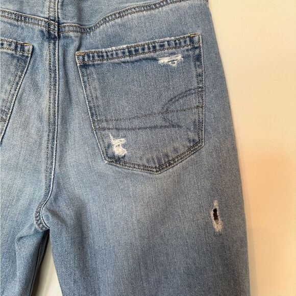 American Eagle Light Blue Distressed Women's Mom Jeans Size 2 - Picture 8 of 8